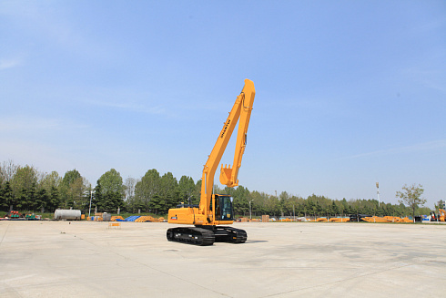 Экскаватор гусеничный SE220