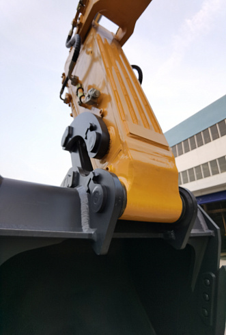 Экскаватор гусеничный SE680LCW