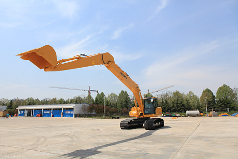Экскаватор гусеничный SE220