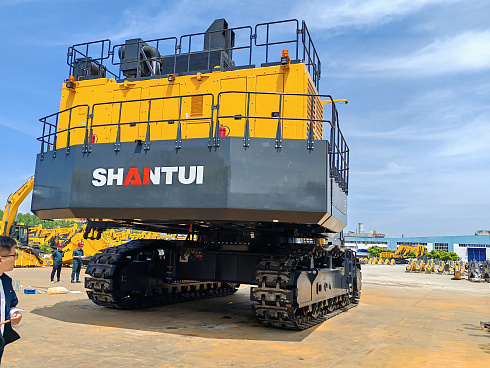 Экскаватор гусеничный SE3000LCW